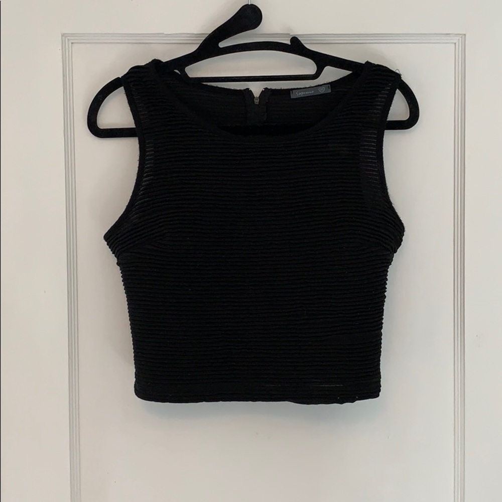 Soprano xsmall black crop top